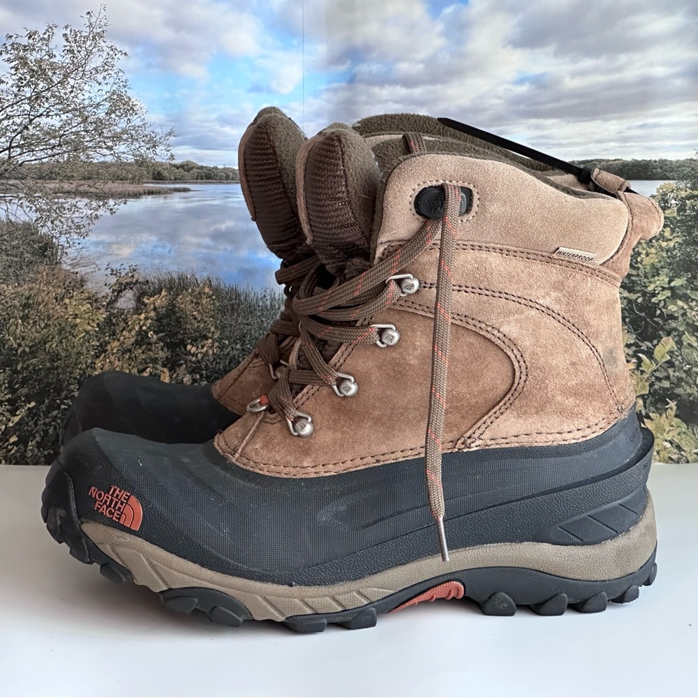 THE NORTH FACE Insulated Winter Boots - Brown